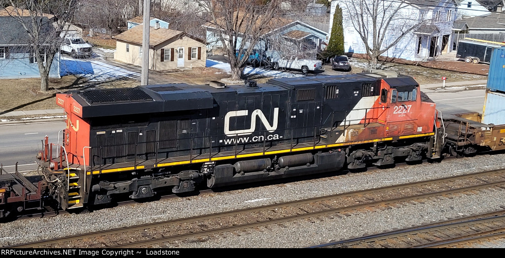 CN 2227